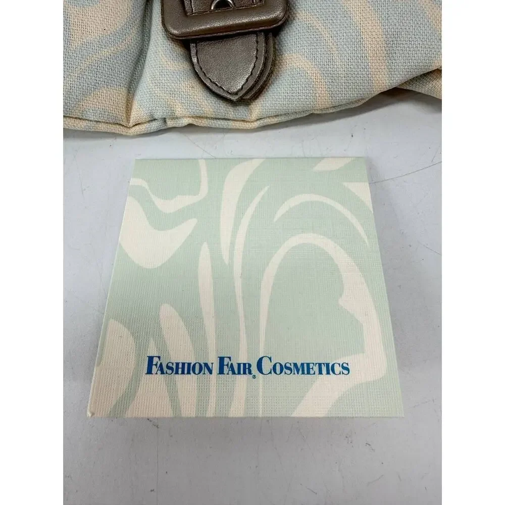 Fashion Fair Cosmetics Canvas Clutch Wallet Keychain Charm Blue White Vintage